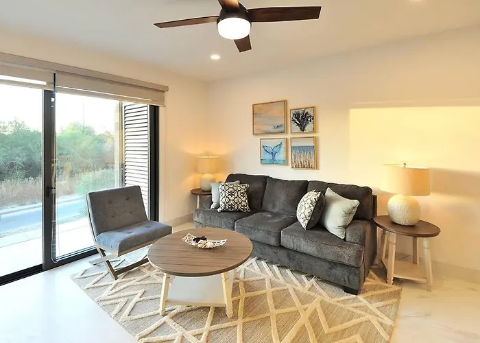 Great Location 2bd 2bth Walking Distance To Medano