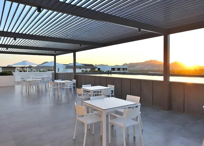 Great Location 2bd 2bth Walking Distance To Medano *