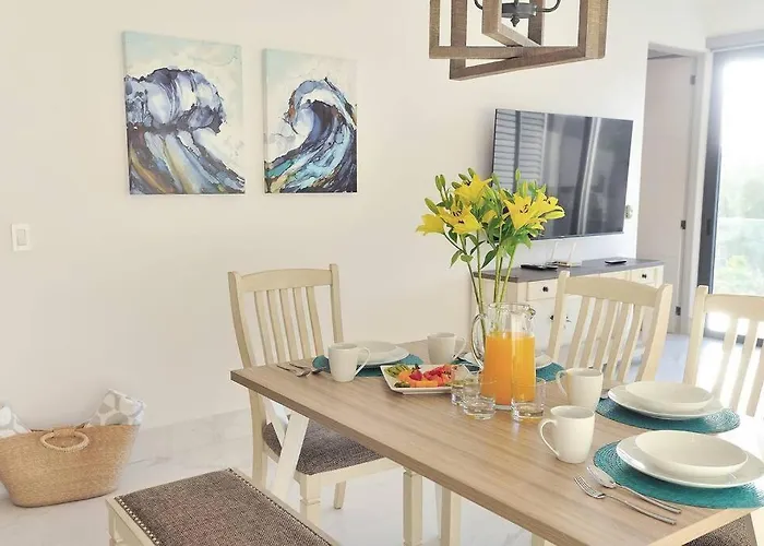 Apartment Great Location 2bd 2bth Walking Distance To Medano *