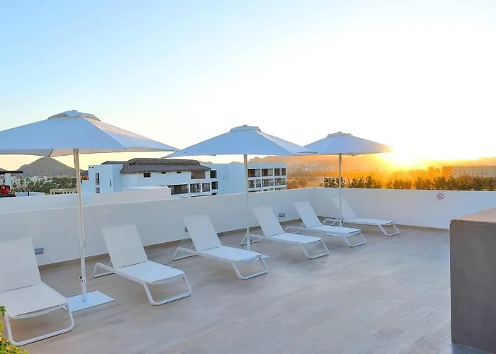 Great Location 2bd 2bth Walking Distance To Medano * Cabo San Lucas